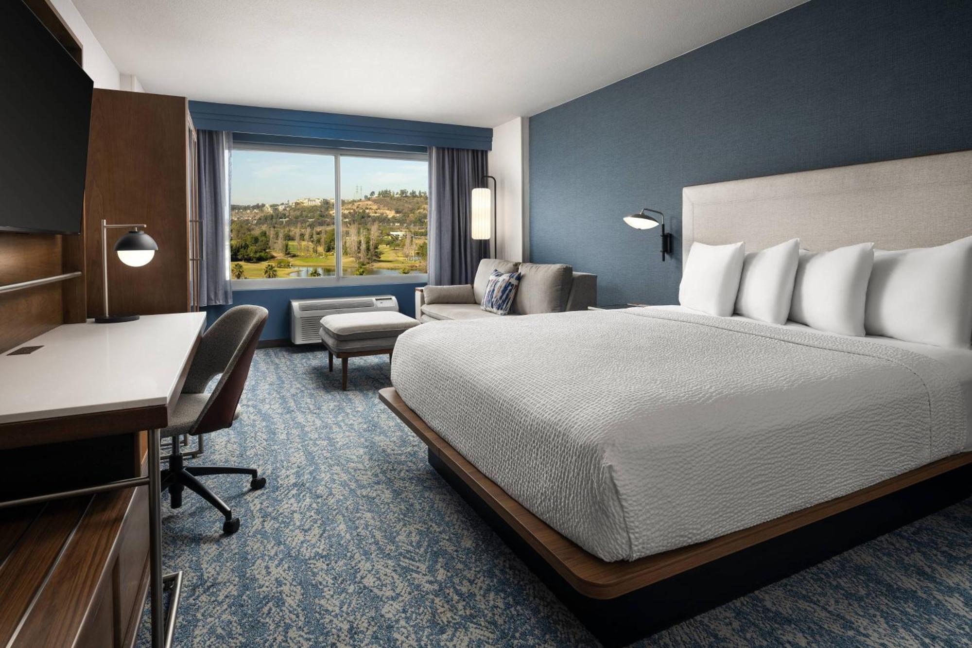 Courtyard By Marriott Mission Valley/hotel Circle Hotel