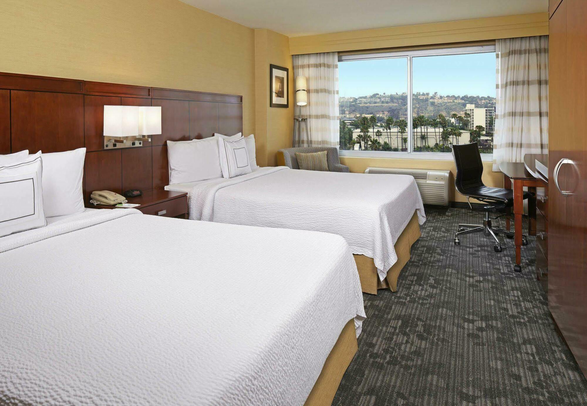 Courtyard By Marriott Mission Valley/hotel Circle Hotel 3*